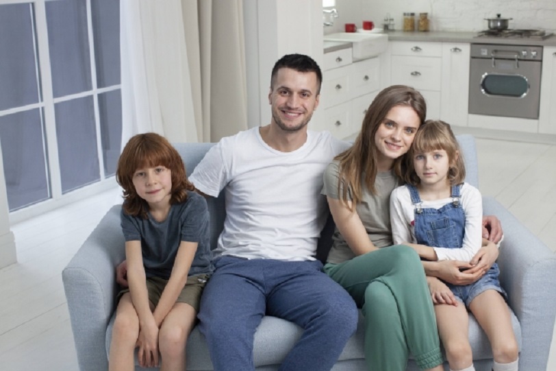 家族滞在ビザ｜沖縄就労ビザ申請・特定技能の相談窓口